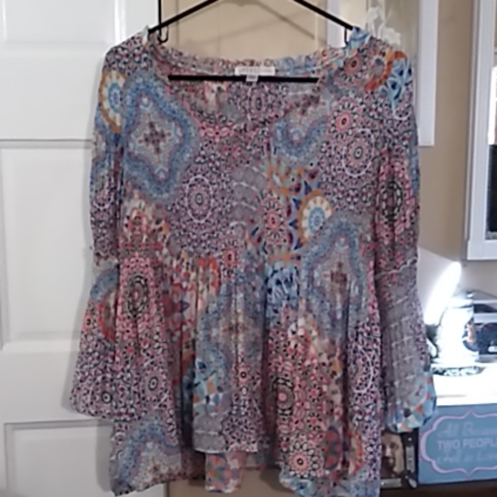 SUPER ADORABLE SPENSE BOHO PETITE LARGE TOP